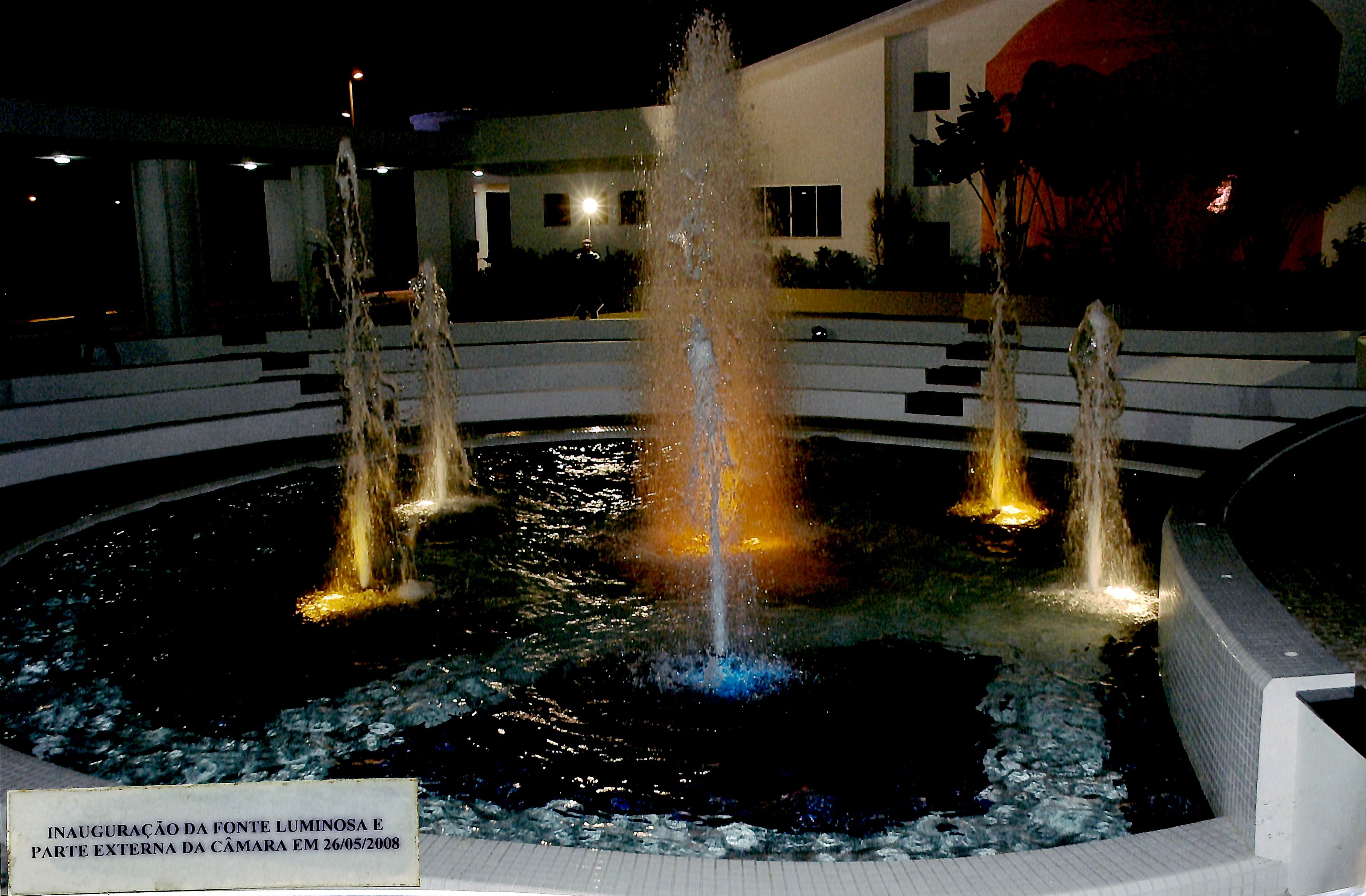 Inauguração da fonte luminosa e parte externa da Câmara em 26/05/2008