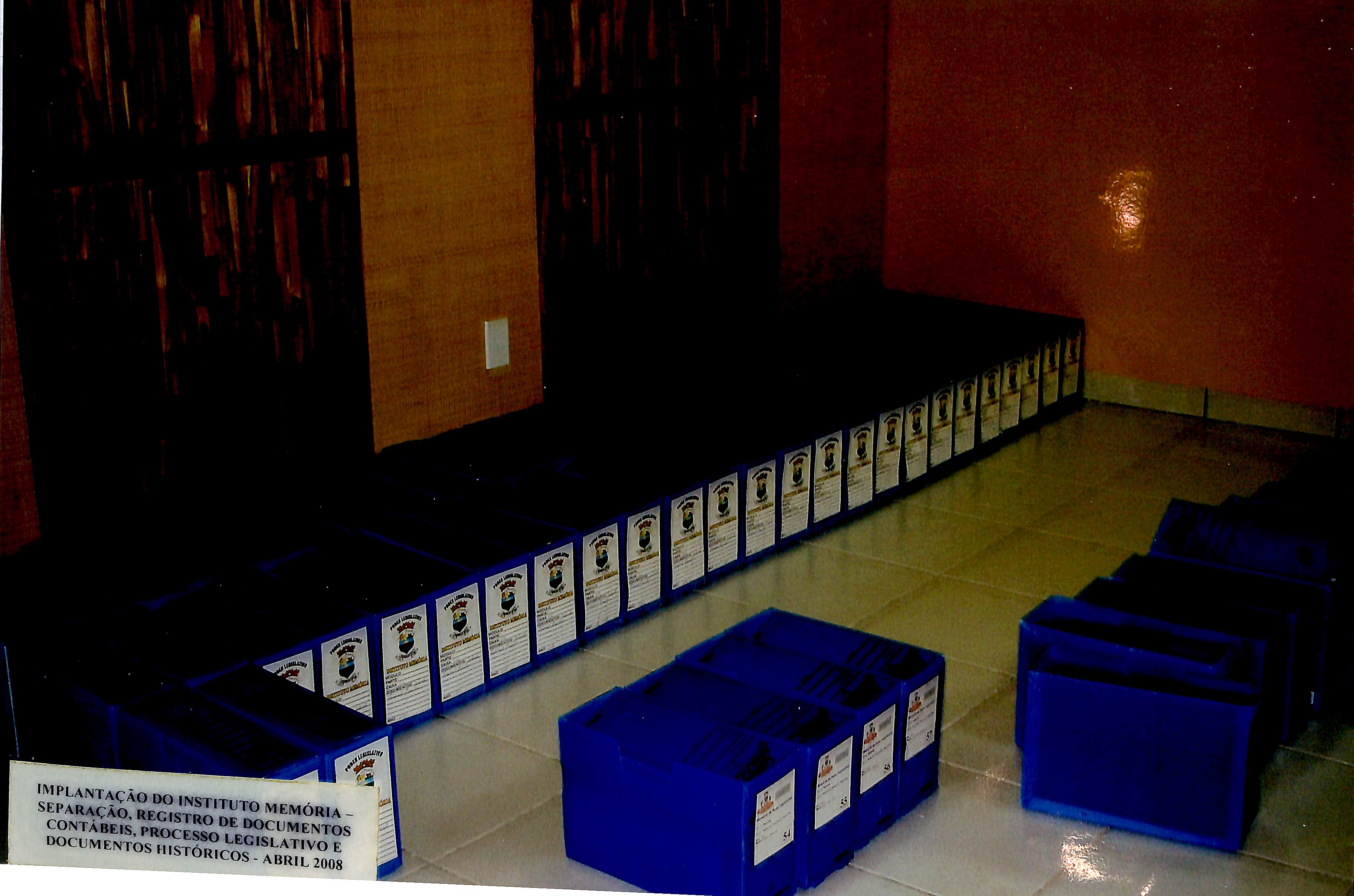 Implantação do Instituto Memória - Separação, registro de documentos contábeis, processo legislativo e documentos históricos - Abril de 2008