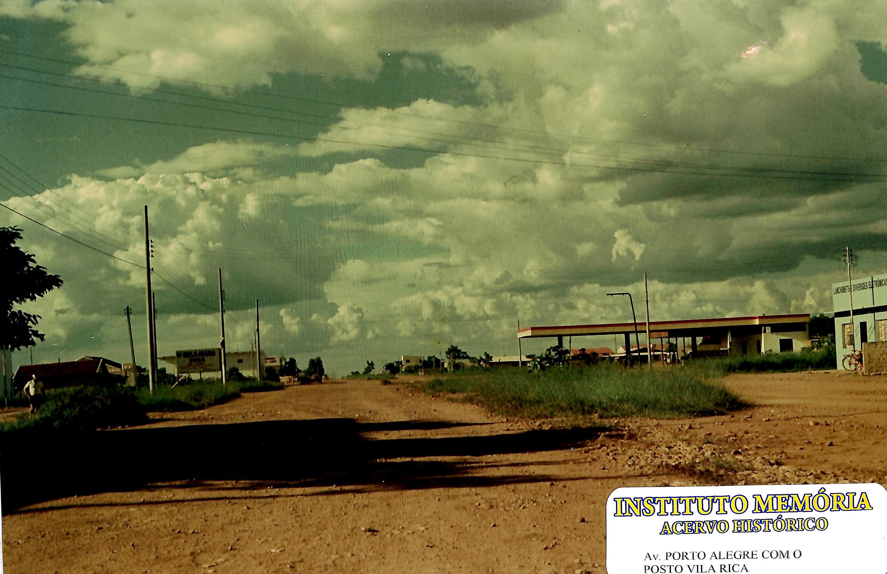 Av. Porto Alegre com o Posto Vila Rica