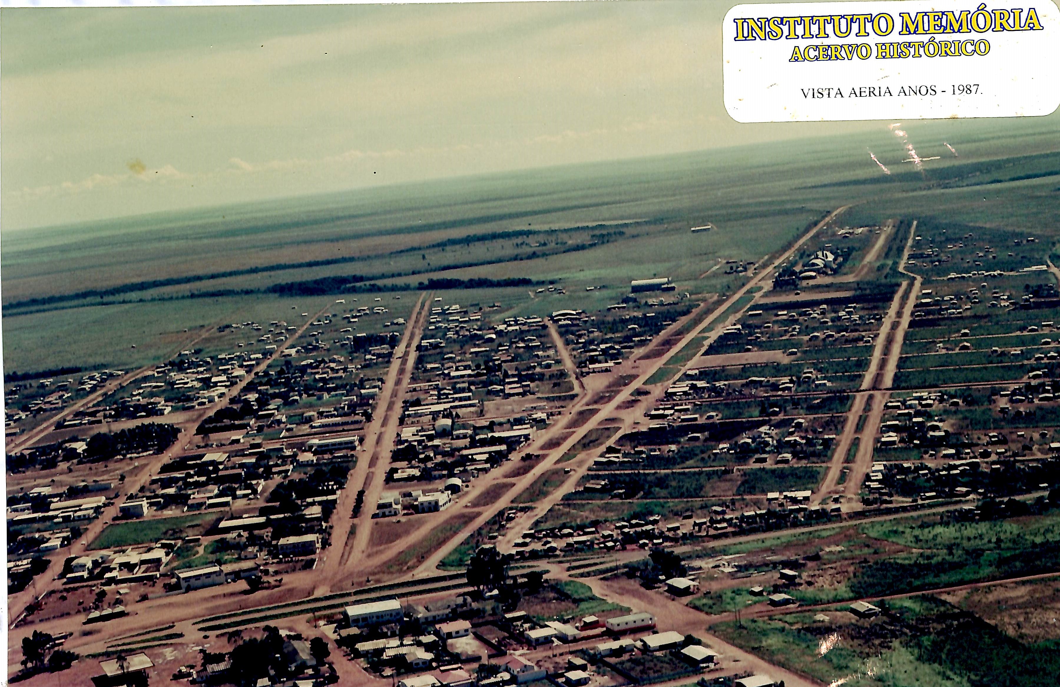 Vista aérea de Primavera do Leste - 1987