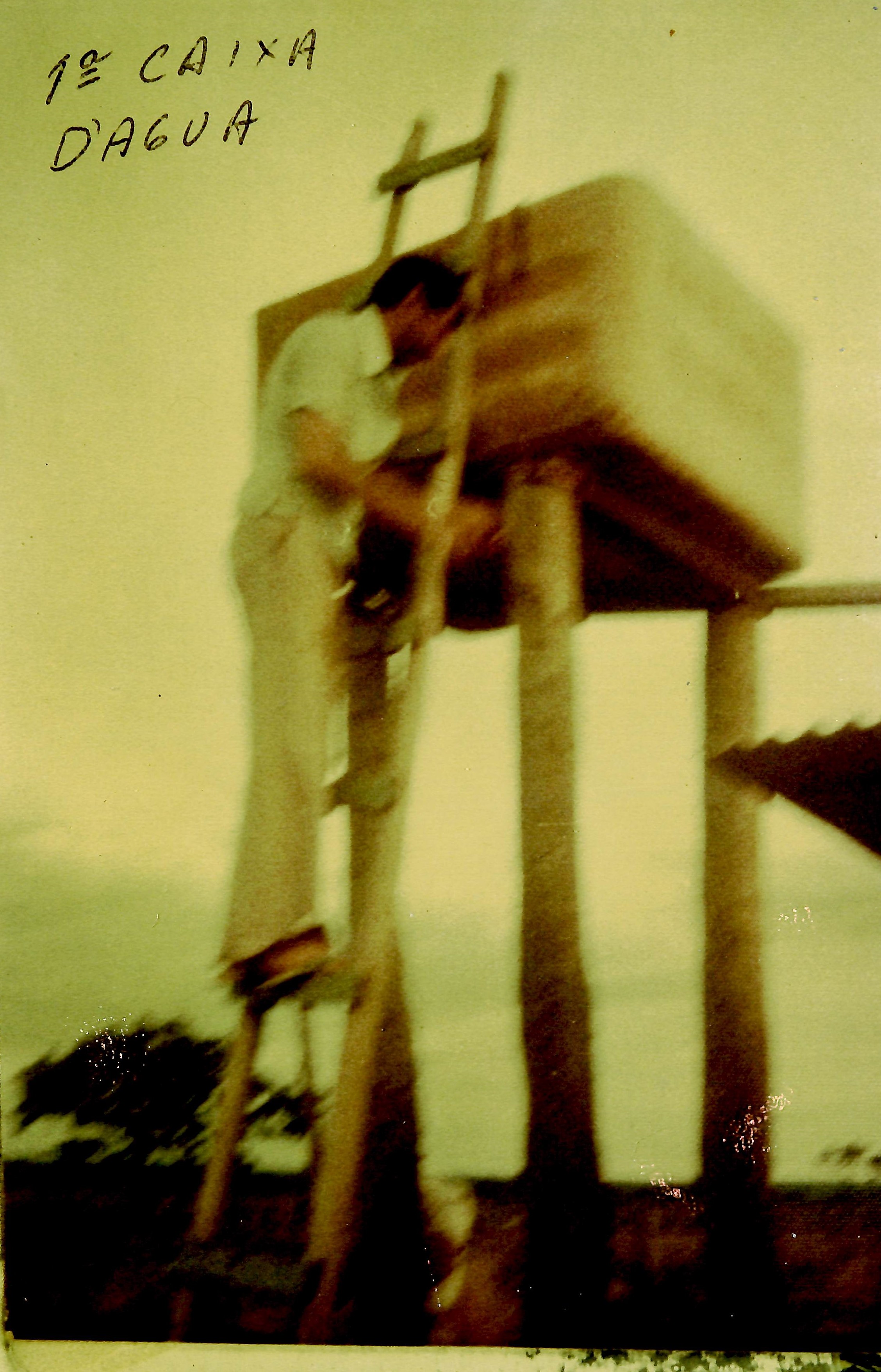 A primeira caixa d'água