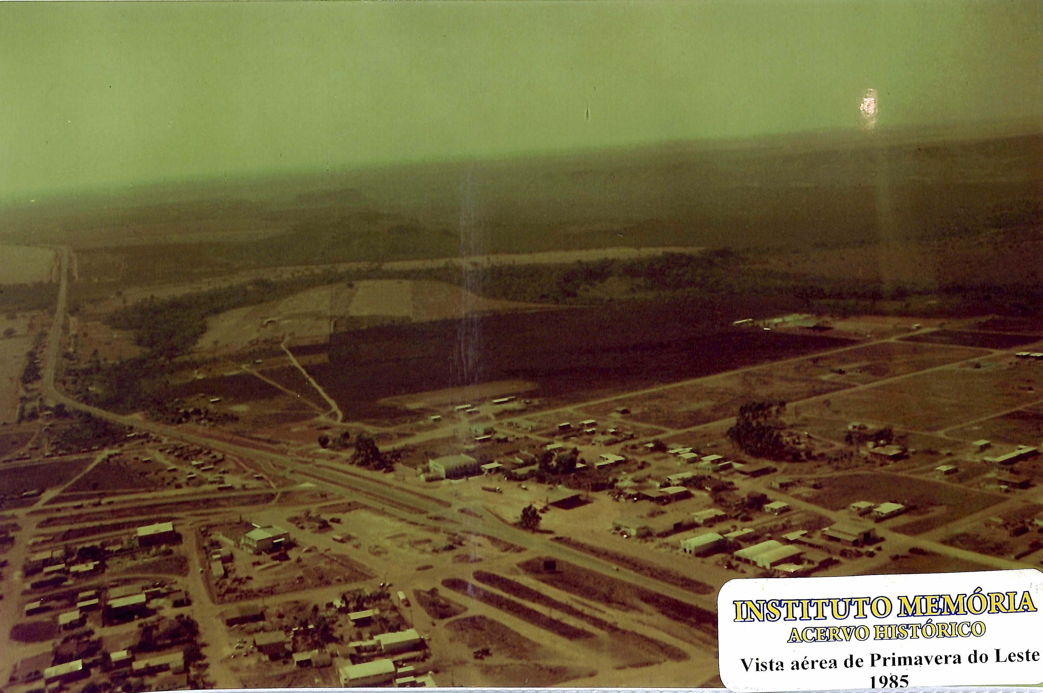 Vista aérea de Primavera do Leste - 1985