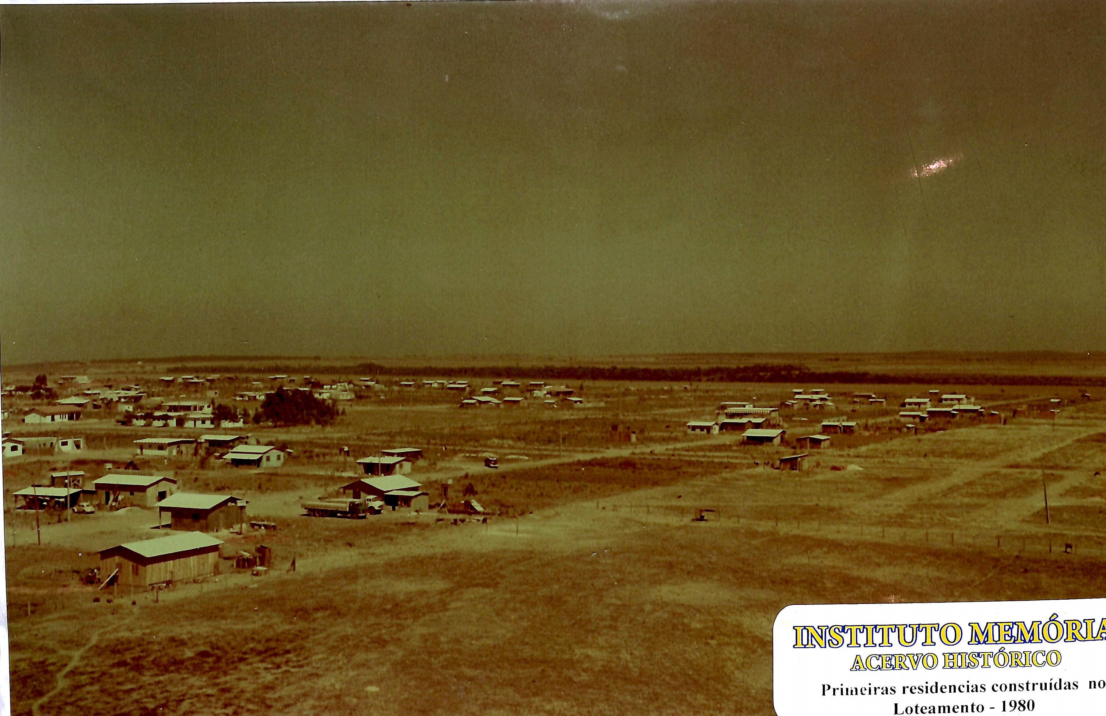 Primeiras residências construídas no Loteamento - 1980