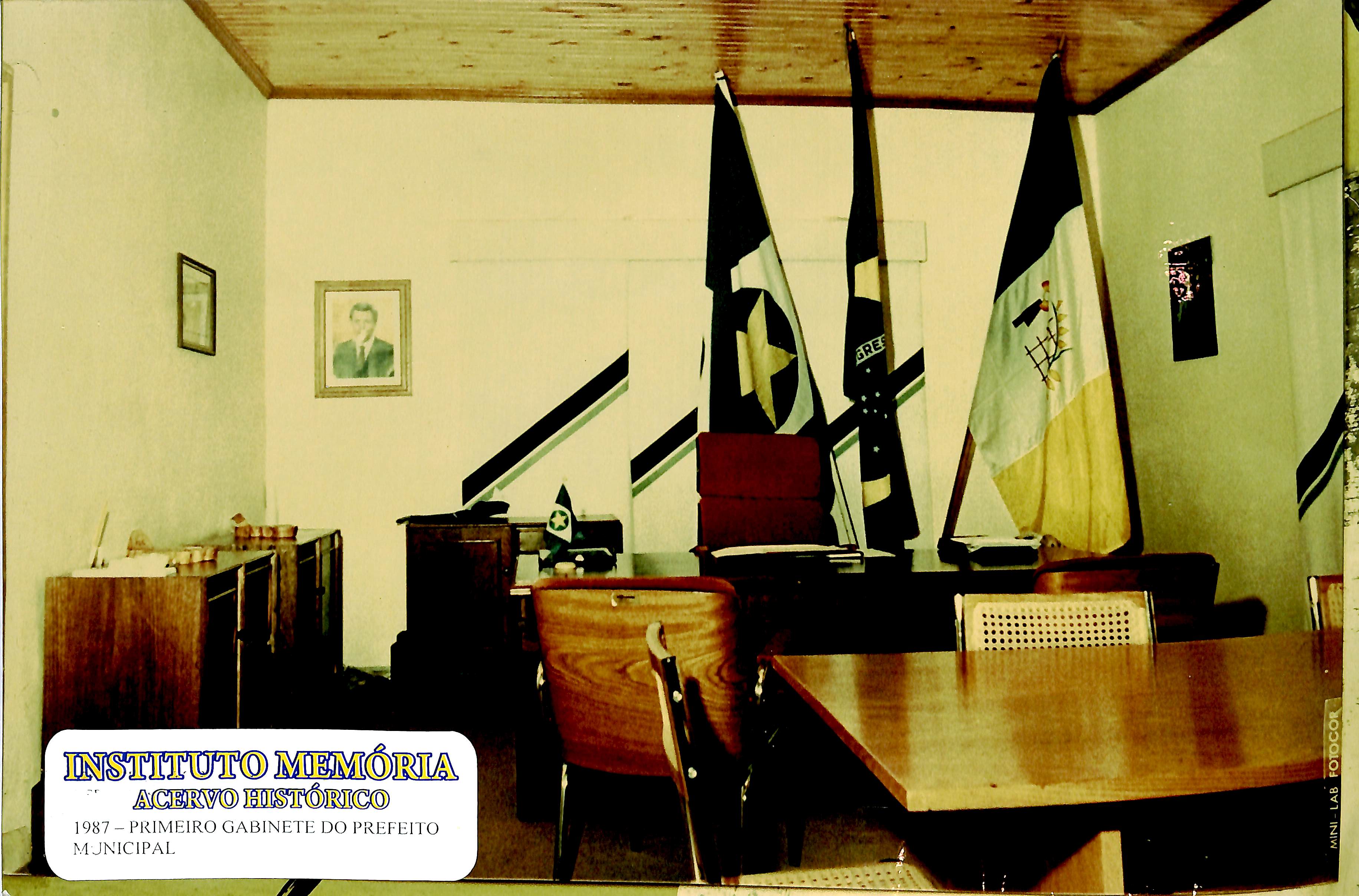 O primeiro gabinete do Prefeito Municipal - 1987