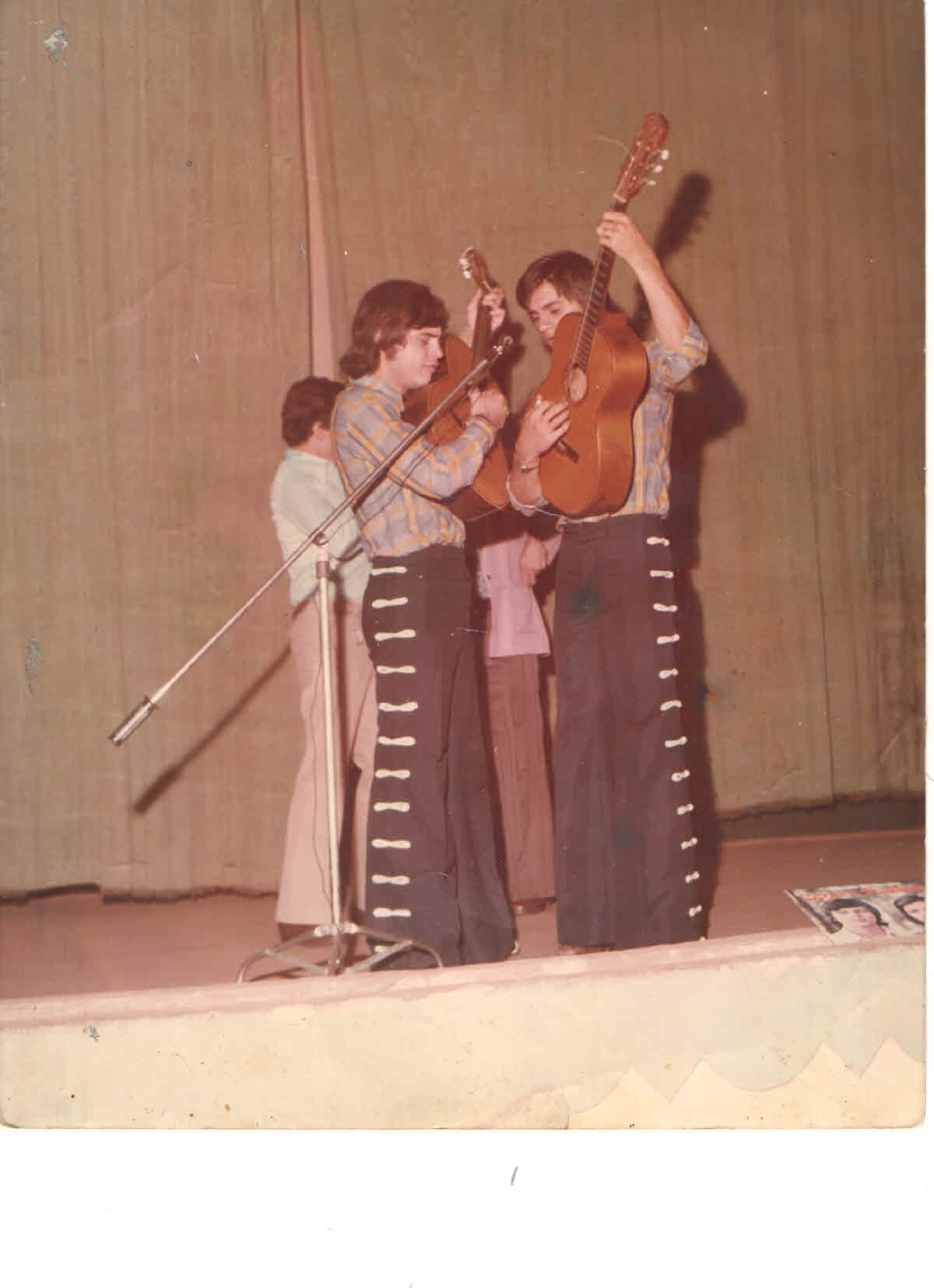  Cerimonial em Homenagem a Dupla Cesar e Paulinho 